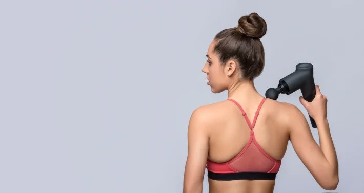 Pistolas massageadoras para relaxamento muscular e uso após atividades físicas