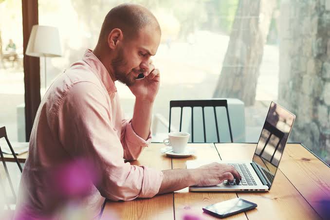 Melhores notebooks para estudar e trabalhar: 5 opções custo-benefício em 2026