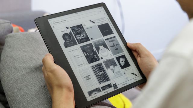 Kindle vale a pena? Veja as vantagens do leitor digital da Amazon